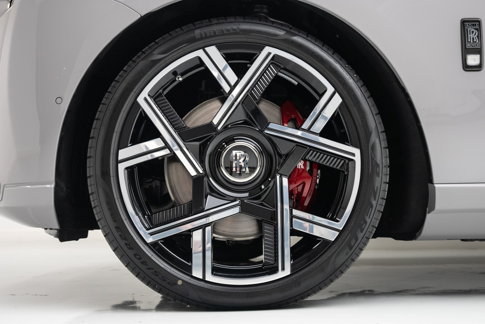 2025 ROLLS ROYCE GCC CULLINAN BLACK BADGE. WARANTY SERVICE